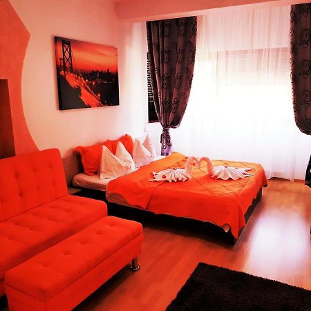 Pensiunea Red Rose Apartments Temeşvar Dış mekan fotoğraf