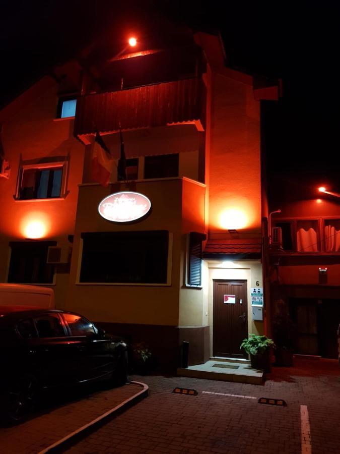 Pensiunea Red Rose Apartments Temeşvar Dış mekan fotoğraf